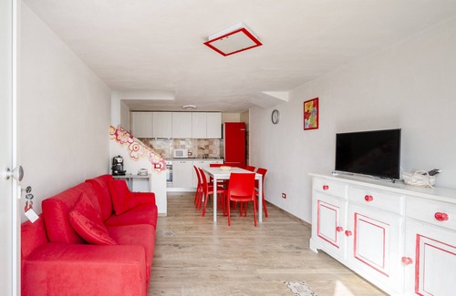 Savelletri Apartment | Holiday Apartment "Gufo Di Mare - Rosso" with Sea View, Private Terrace & Wi-Fi