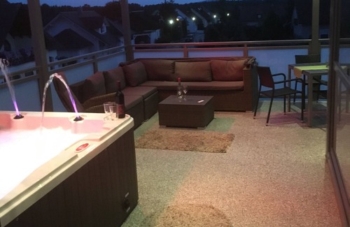 Wackersdorf Apartment | Holiday apartment “Hans” (WA324)