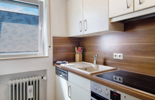 Tuttlingen Apartment | Holiday Apartment Honberg with Private Terrace and Wi-Fi