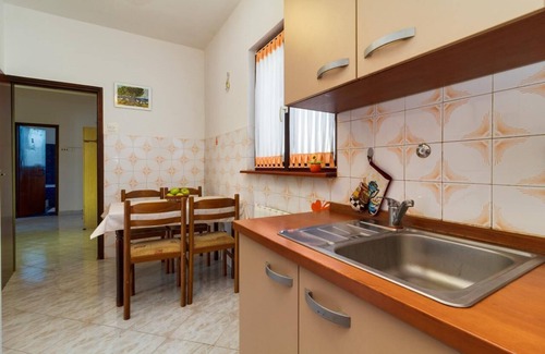 Peresiji Apartment | Holiday apartment Svetvinčenat for 1 - 5 persons with 2 bedrooms - Holiday apartment