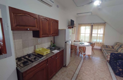Balatonboglar Apartment | Holiday apartment 100 m from the beach