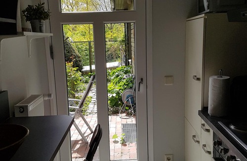 Sieverstedt Apartment | Holiday apartment in a quiet location on a large natural plot