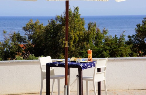 La Ciaccia Apartment | Holiday apartment - ideal f. Family and group - a few steps from the sea