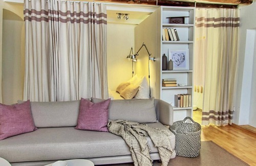 Altstadt Apartment | Holiday Apartment 'Imperia' with Wi-Fi