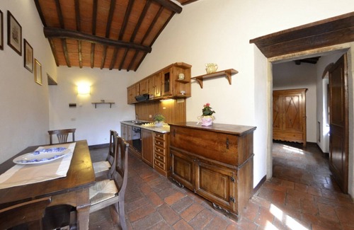 Il Borgo Apartment | Holiday Apartment in Cortona - Tuscany with Pool
