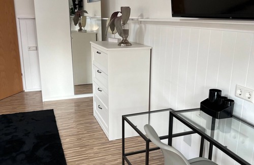 Neckarsulm Apartment | Holiday Apartment in a Hotel 'Apartment 5'