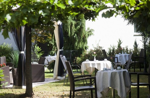 Sandhausen Apartment | Holiday apartment in the Heidelberg area only 10 minutes to Heidelberg City