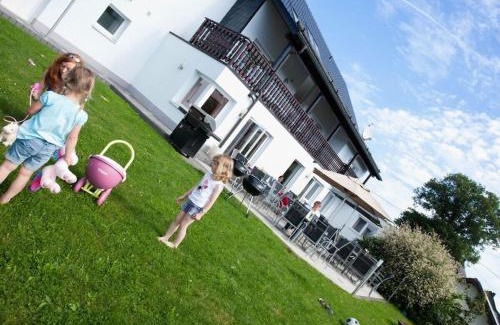 Winterspelt House | Holiday apartment in Winterspelt with balcony