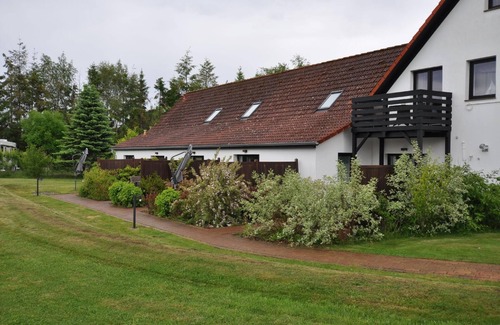 Luetow Apartment | Holiday Apartment in Lütow with Garden and Terrace