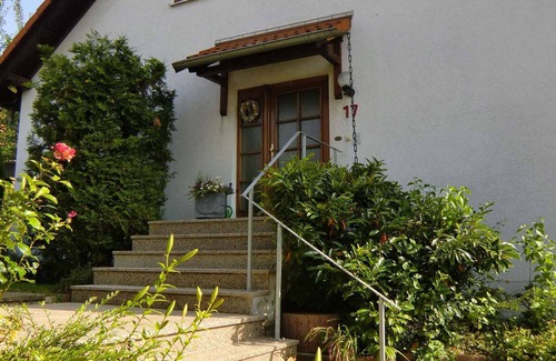 Maintal-Hochstadt Apartment | Holiday apartment in Maintal for 4 people