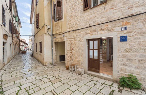 City Center Apartment | Holiday apartment in Porec Old Town