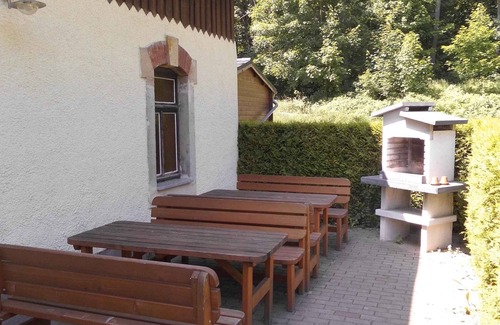 Sayda Apartment | Holiday apartment in quiet surroundings of the edge of the forest