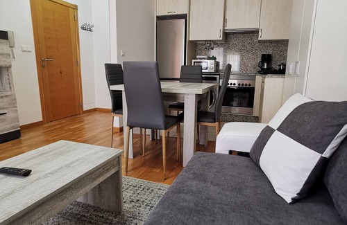 O Pindo Condo | Holiday apartment in the fishing port.