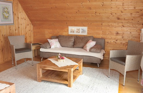 Waldmohr House | Holiday apartment in Waldmohr - The holiday house Rose for families, couples and work