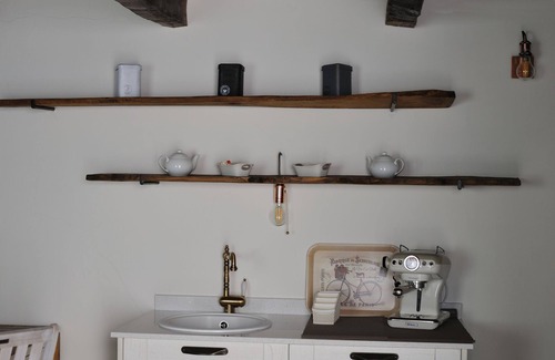 Fonni Apartment | Holiday apartment Independent studio in a typical Fonnese house with WiFi and free parking spaces as well as a reading corner