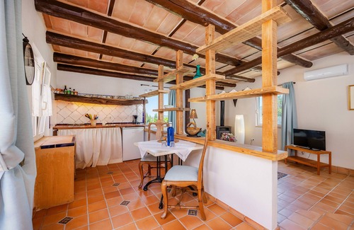 Son Macia House | Holiday Apartment "Individual Guesthouse Mallorca" with Mountain View, Communal Pool and Wi-Fi
