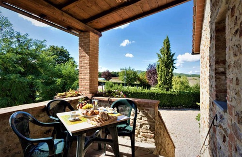 Casole d'Elsa Apartment | Holiday apartment in Tuscan-style