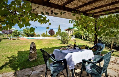 Casole d'Elsa Apartment | Holiday apartment in Tuscan-style