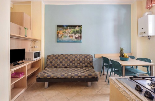 Finale Pia Apartment | Holiday Apartment Isophylla Standard with Balcony & Wi-Fi