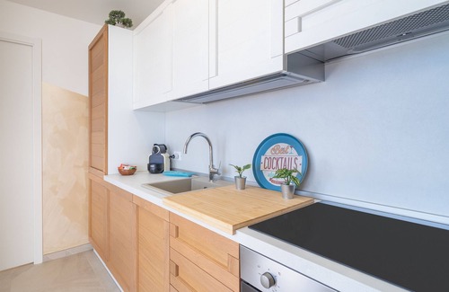 Noto Marina Apartment | Holiday Apartment "Greta Vista Mare" with Sea View, Private Terrace & Wi-Fi