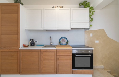 Noto Marina Apartment | Holiday Apartment "Greta Vista Mare" with Sea View, Private Terrace & Wi-Fi