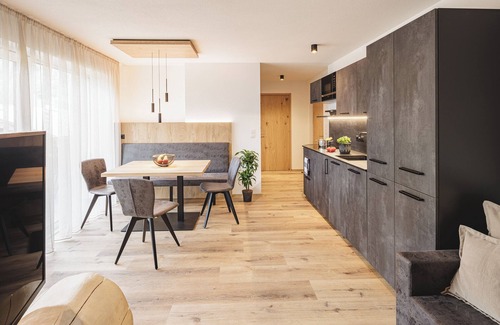 San Giovanni Apartment | Holiday Apartment 'Silva Mountain' with Mountain View, Private Terrace and Wi-Fi