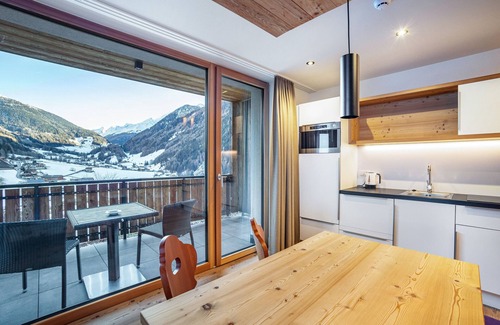 San Giacomo Apartment | Holiday Apartment "Stoana Apt 1-2" with Relaxing Wellness Area