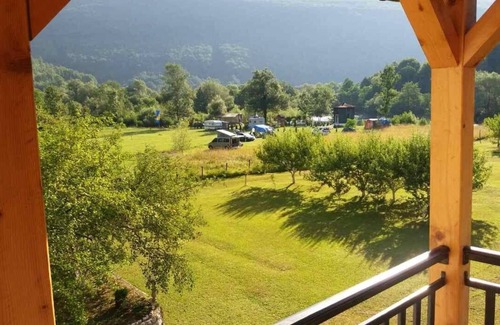 Kulen Vakuf Apartment | Holiday apartment Kulen Vakuf for 1 - 9 persons with 2 bedrooms - Row house