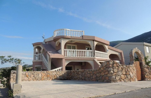 Cesarica House | Holiday apartment Karlobag for 1 - 4 persons with 1 bedroom - Holiday house