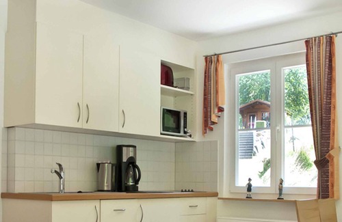 Kirnbach Apartment | Holiday Apartment 'Kirschblüte' with Mountain View, Shared Pool and Wi-Fi