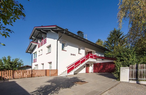Teodone Apartment | Holiday apartment "Kronplatz" for families and friends - up to 10 people!