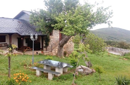 Carucedo House | Holiday apartment La Barosa for 1 - 4 persons with 2 bedrooms - Holiday house