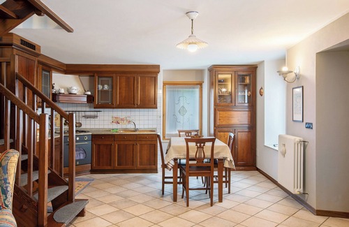 Montjovet Apartment | Holiday Apartment "La Maison Du Coeur" with Balcony & Wi-Fi