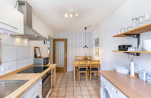 Gemarkung Tailfingen Apartment | Holiday Apartment "Lammerberg" with Balcony & Wi-Fi