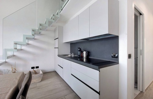 Lierna Apartment | Holiday Apartment "Le Coccinelle Home Bilocale Lierna" with a View of Lake Como and Wi-Fi