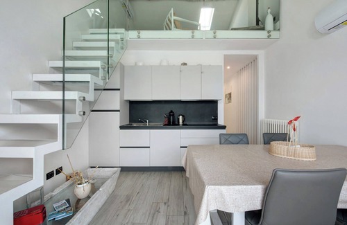 Lierna Apartment | Holiday Apartment "Le Coccinelle Home Bilocale Lierna" with a View of Lake Como and Wi-Fi