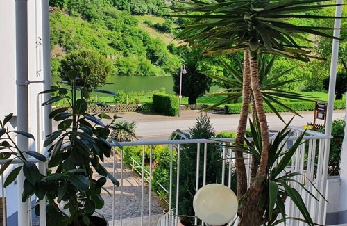 Krov Apartment | Holiday apartment Lenz