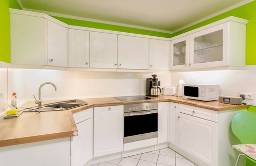 Ueberlingen Apartment | Holiday Apartment Lux by Lake Constance with Wi-Fi
