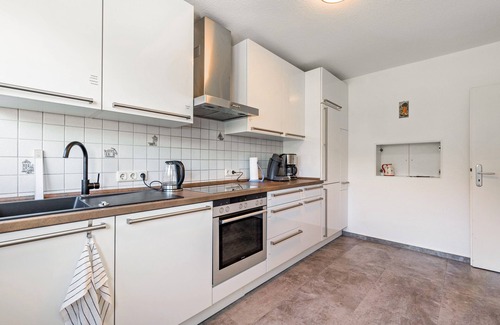Luedenscheid Apartment | Holiday Apartment 'My Cocoon' with Private Terrace and Wi-Fi