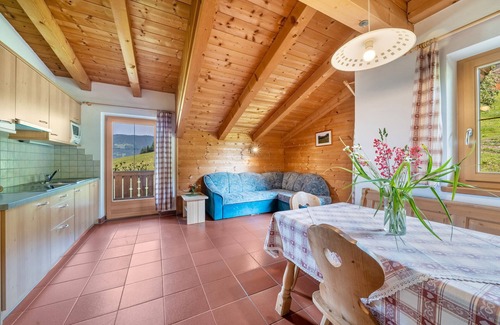 San Pancrazio Apartment | Holiday Apartment Marschalkhof "Ifingerblick" with Mountain View, 3 Balconies & Wi-Fi