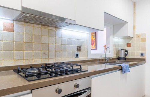 Pueblo Mascarat Apartment | Holiday Apartment "Magnificent Penthouse Alteamascarat" with Sea View, Pool & Wi-Fi