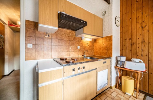 Abondance Apartment | Holiday Apartment "Majestic Richebourg" with Mountain View & Balcony