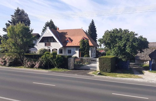 Gyenesdias Apartment | Holiday apartment mit Garten und Grill