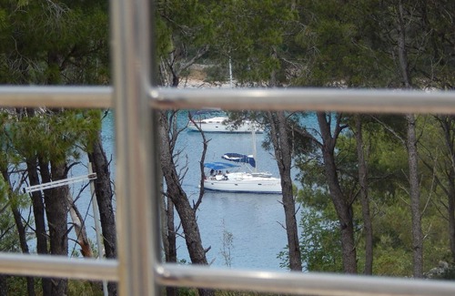 Cove Osibova (Milna) Apartment | Holiday apartment Milna for 1 - 4 persons with 2 bedrooms - Twin house