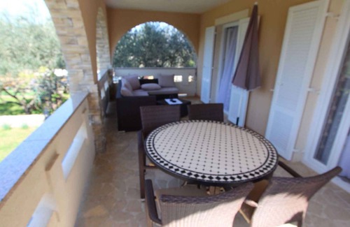 Sveti Anton Apartment | Holiday apartment mit Klimaanlage und Terrasse