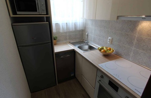 Milcetici Apartment | Holiday apartment mit Klimaanlage und Balkon