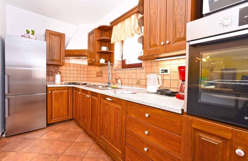 Modrusani Apartment | Holiday apartment mit Pool und Klimaanlage