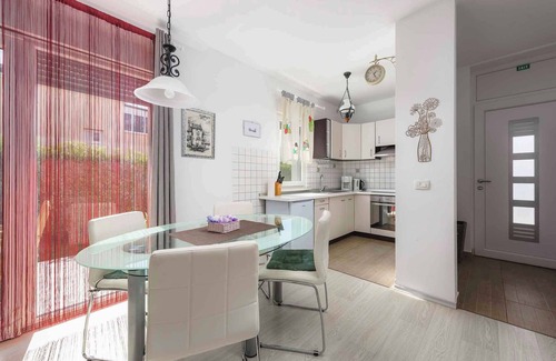 Đuba Apartment | Holiday apartment mit Terrasse und Klimaanlage