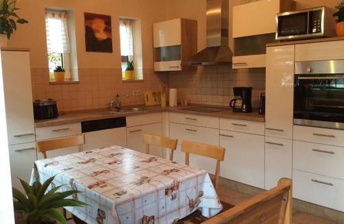 Neustrelitz Apartment | Holiday apartment Neustrelitz for 1 - 4 persons with 1 bedroom - Twin house