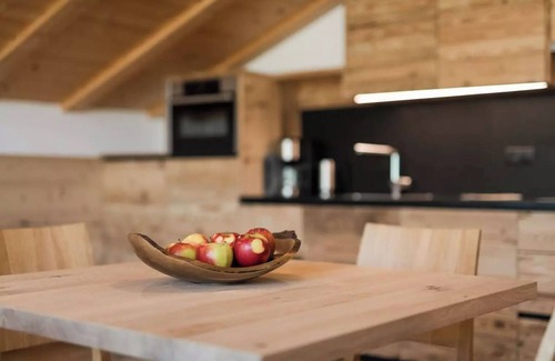 Gudon Apartment | Holiday Apartment 'Natur Suite Edelweisshof Tony' with Mountain View, Shared Garden & Wi-Fi